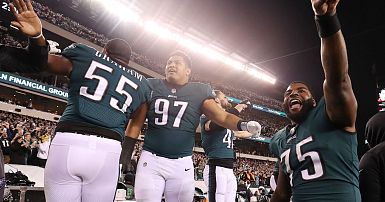 Eagles set up Super Bowl date with Patriots after crushing Vikings