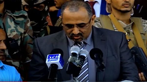 الإمارات تدعم ميليشيات في اليمن للإطاحة بحكومة بن دغر الإمارات تدعم ميليشيات في اليمن للإطاحة بحكومة بن دغر