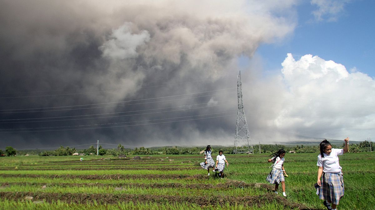 Erupção do vulcão Mayon pode estar iminente