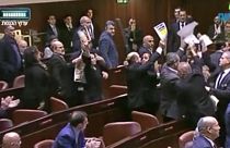Mike Pence İsrail Meclisi'nde protesto edildi