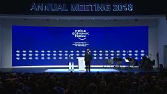 Davos Zirvesi yoğun kar altında başladı