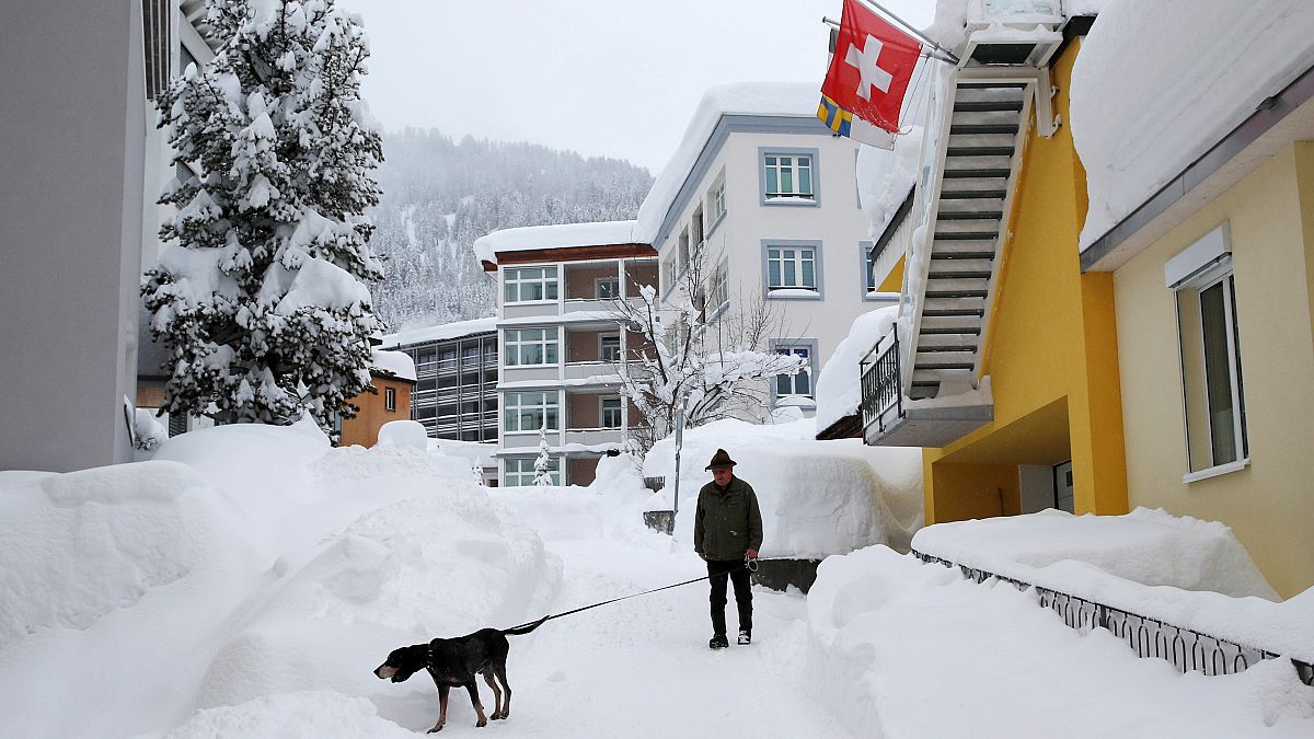 Risque d'avalanches et de chutes de neige au niveau maximal en Europe