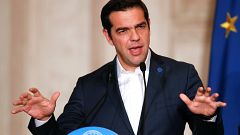 Ελληνικό χρέος και σκοπιανό στο Νταβός