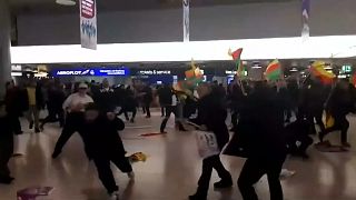 Hannover: scontri in aeroporto contro operazione militare turca in Siria