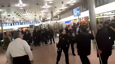 violência no aeroporto de Hanover