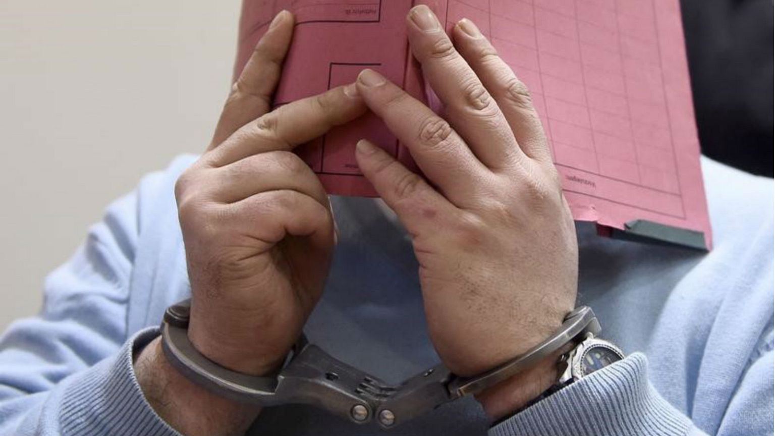 لماذا قتل ممرض ألمانيا السفاح 97 مريضا؟