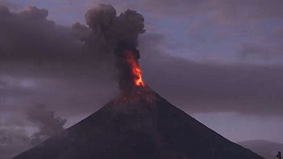 Así ha sido la erupción del volvan Mayon en Filipinas