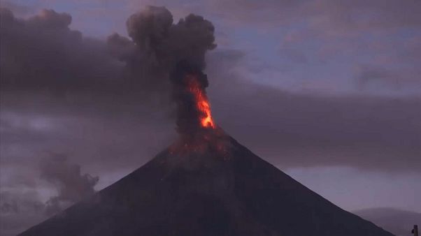 Así ha sido la erupción del volvan Mayon en Filipinas Así ha sido la erupción del volvan Mayon en Filipinas
