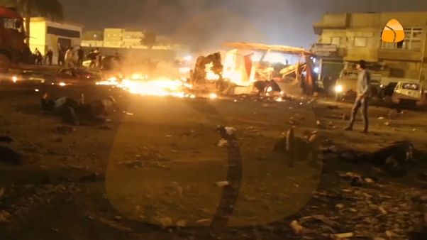 Un doble atentado causa decenas de muertos en Libia Un doble atentado causa decenas de muertos en Libia