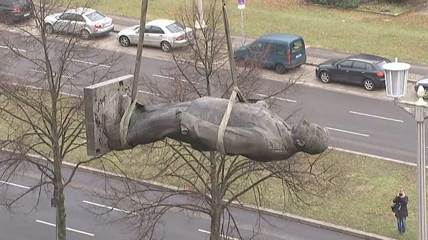 "Der Rote Gott" - Personenkult um Stalin "Der Rote Gott" - Personenkult um Stalin
