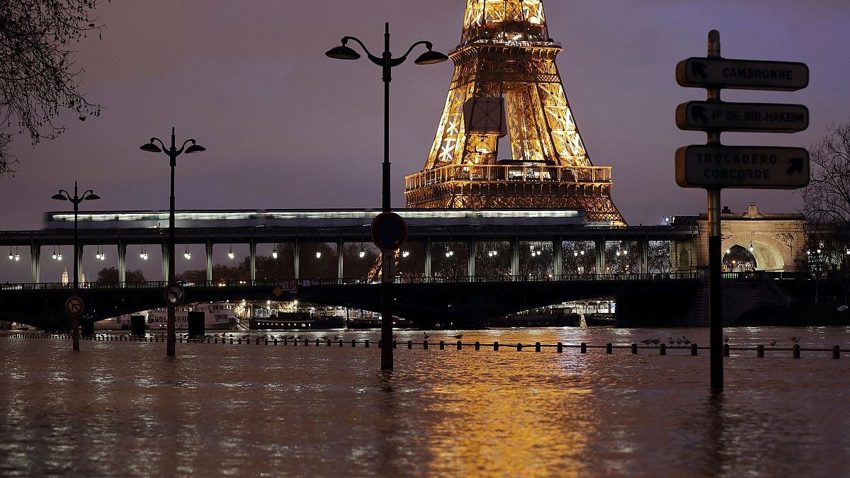 Elöntheti Párizst az árvíz