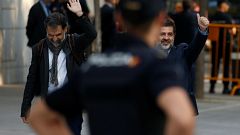 La Guardia Civil registra las sedes de ANC y Òmnium Cultural