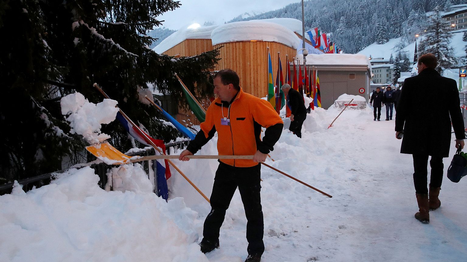 O dia de Merkel e Macron em Davos