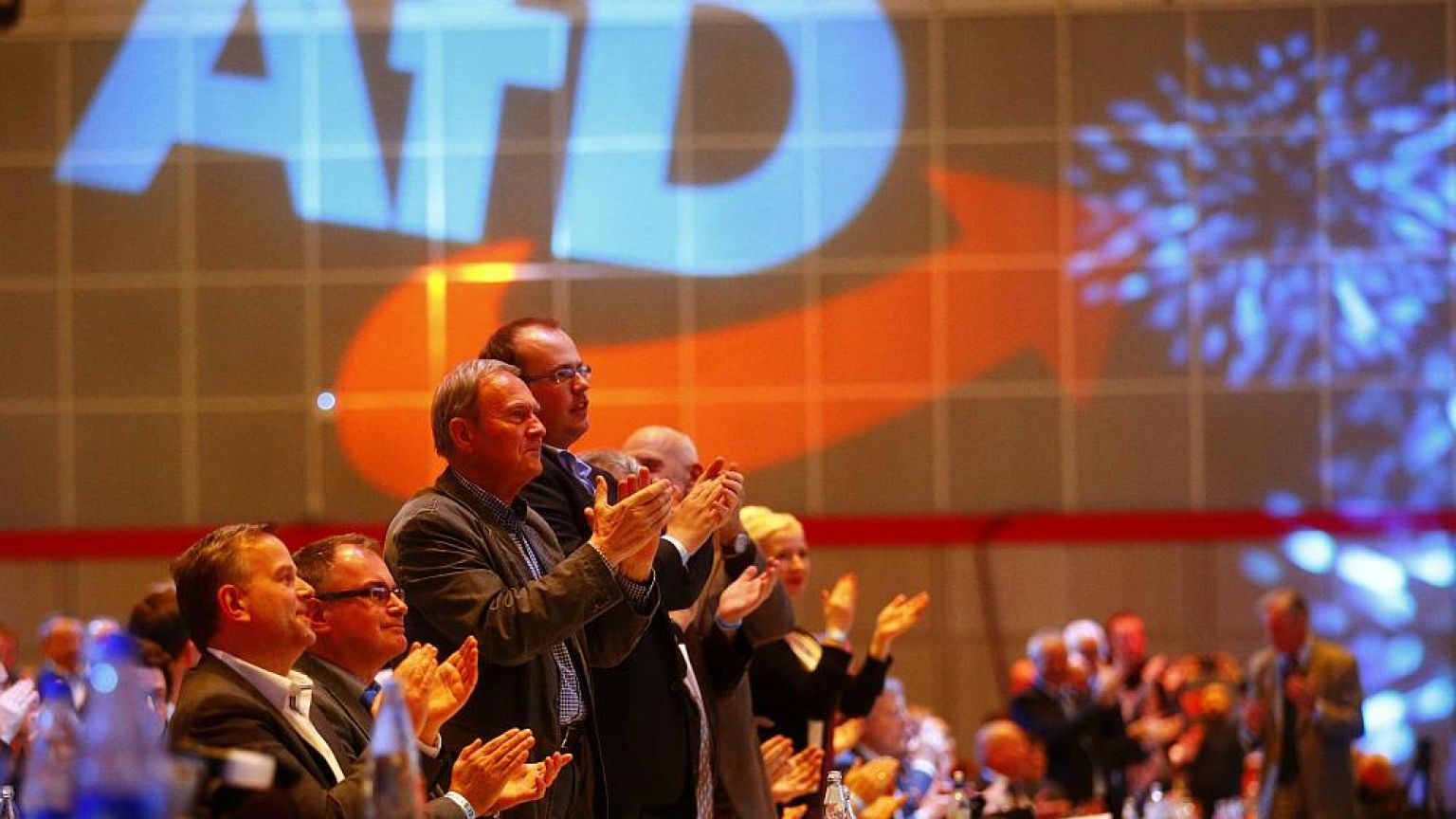 Almanya'da aşırı sağcı politikacı Müslüman oldu