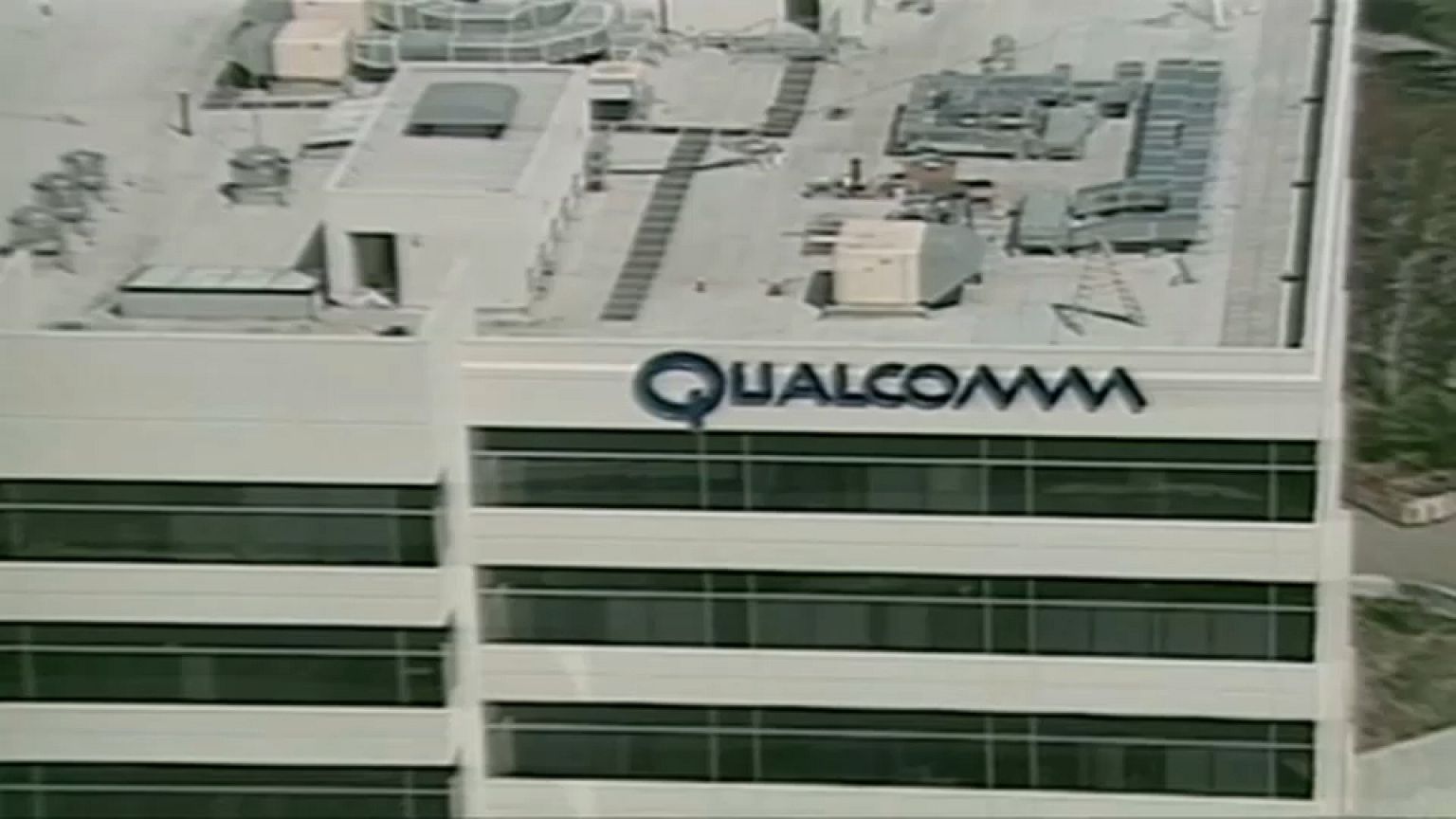 Multa de casi 1.000 millones de la UE a Qualcomm por sobornar a Apple con fines monopolísticos