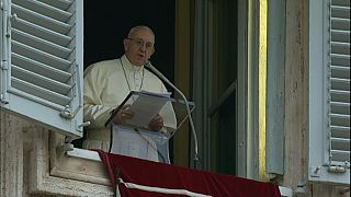 "La difusión de noticias falsas es diabólica", denuncia el papa