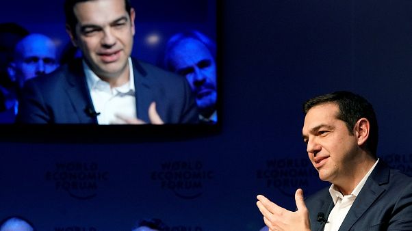 Νταβός 2018: Ηχηρή παρέμβαση Τσίπρα - Τζεντιλόνι για το μεταναστευτικό Νταβός 2018: Ηχηρή παρέμβαση Τσίπρα - Τζεντιλόνι για το μεταναστευτικό