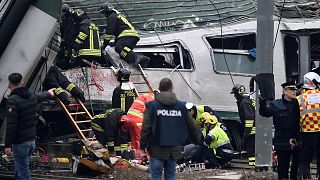 Milan train crash 'leaves at least three dead'