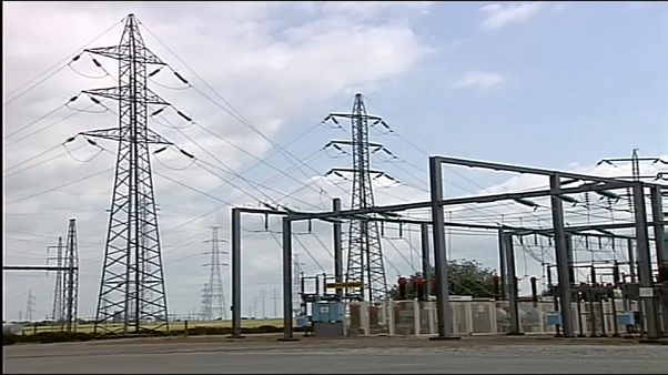 La UE invertirá cerca de 600 millones de euros en la interconexión eléctrica entre Francia y España La UE invertirá cerca de 600 millones de euros en la interconexión eléctrica entre Francia y España