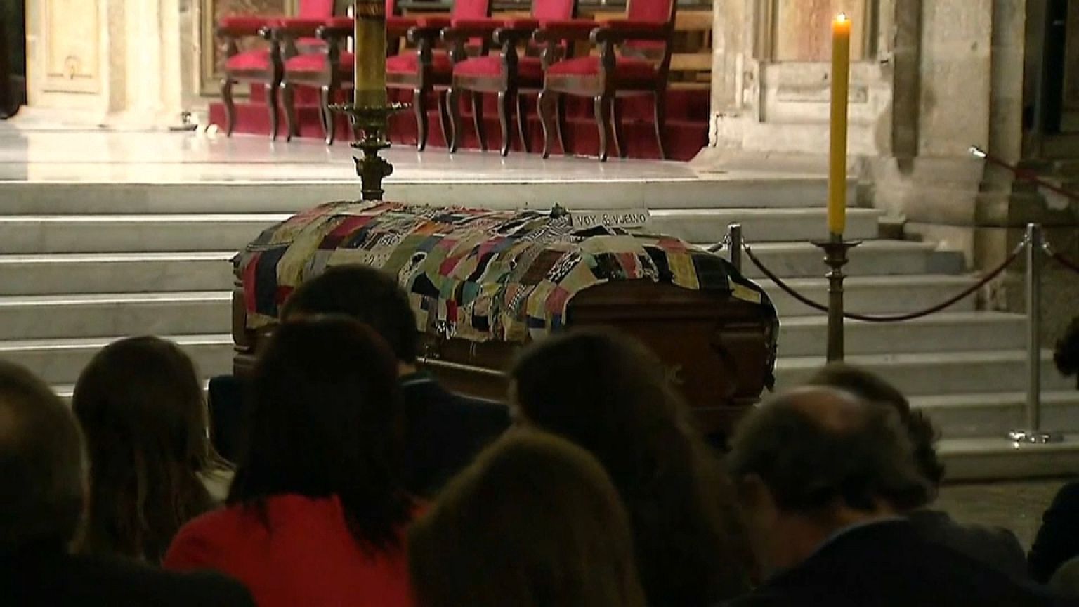 Adiós al poeta Nicanor Parra en la Catedral de Santiago