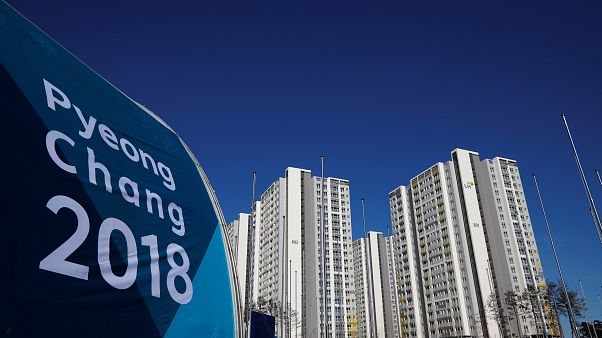 Επιθεώρηση από τη Β. Κορέα των εγκαταστάσεων της Πιονγκτσανγκ Επιθεώρηση από τη Β. Κορέα των εγκαταστάσεων της Πιονγκτσανγκ