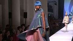 Gaultier'den Pierre Cardin'e saygı defilesi