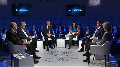 Davos: AB'deki zorlu denklem