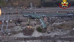 Entgleister Zug in einem Vorort von Mailand