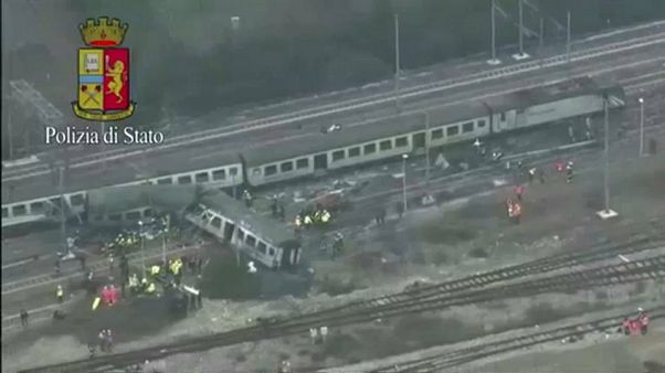 Al menos tres muertos en un trágico accidente de tren en Milán Al menos tres muertos en un trágico accidente de tren en Milán