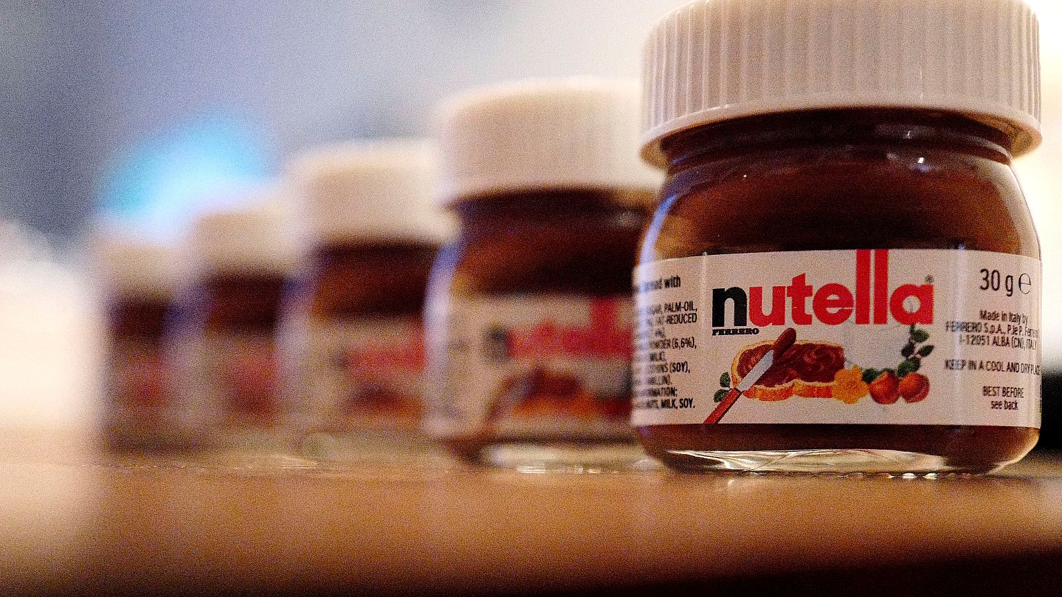 Σύρραξη και γροθιές για ένα βάζο Nutella