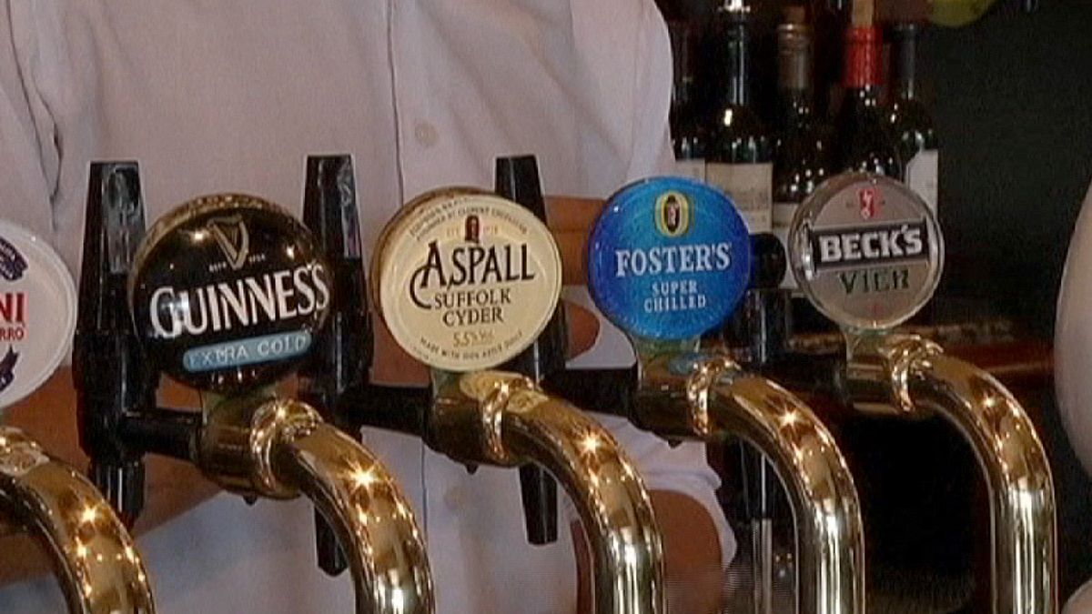 Megszűnik Írországban a nagypénteki alkoholtilalom