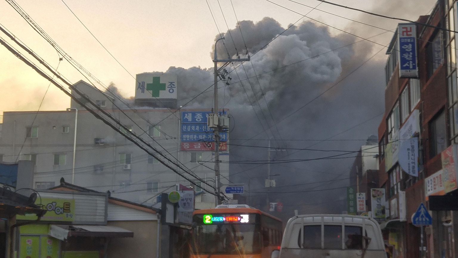 Corea del Sud, rogo in ospedale: 41 morti, decine di feriti
