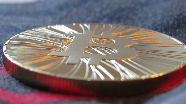 Nihat Zeybekci: Vatandaşlarımız Bitcoin'den uzak dursun Nihat Zeybekci: Vatandaşlarımız Bitcoin'den uzak dursun