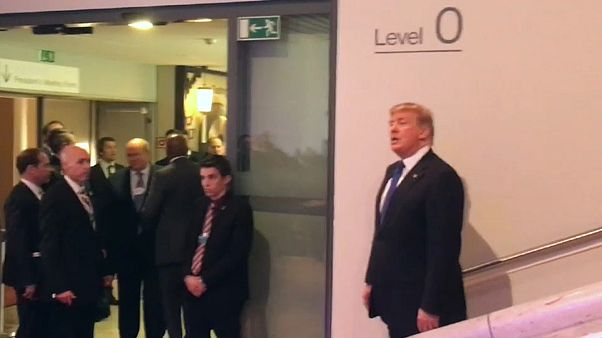 Davos: Trump wettert gegen "schreckliche" Freihandelsabkommen Davos: Trump wettert gegen "schreckliche" Freihandelsabkommen