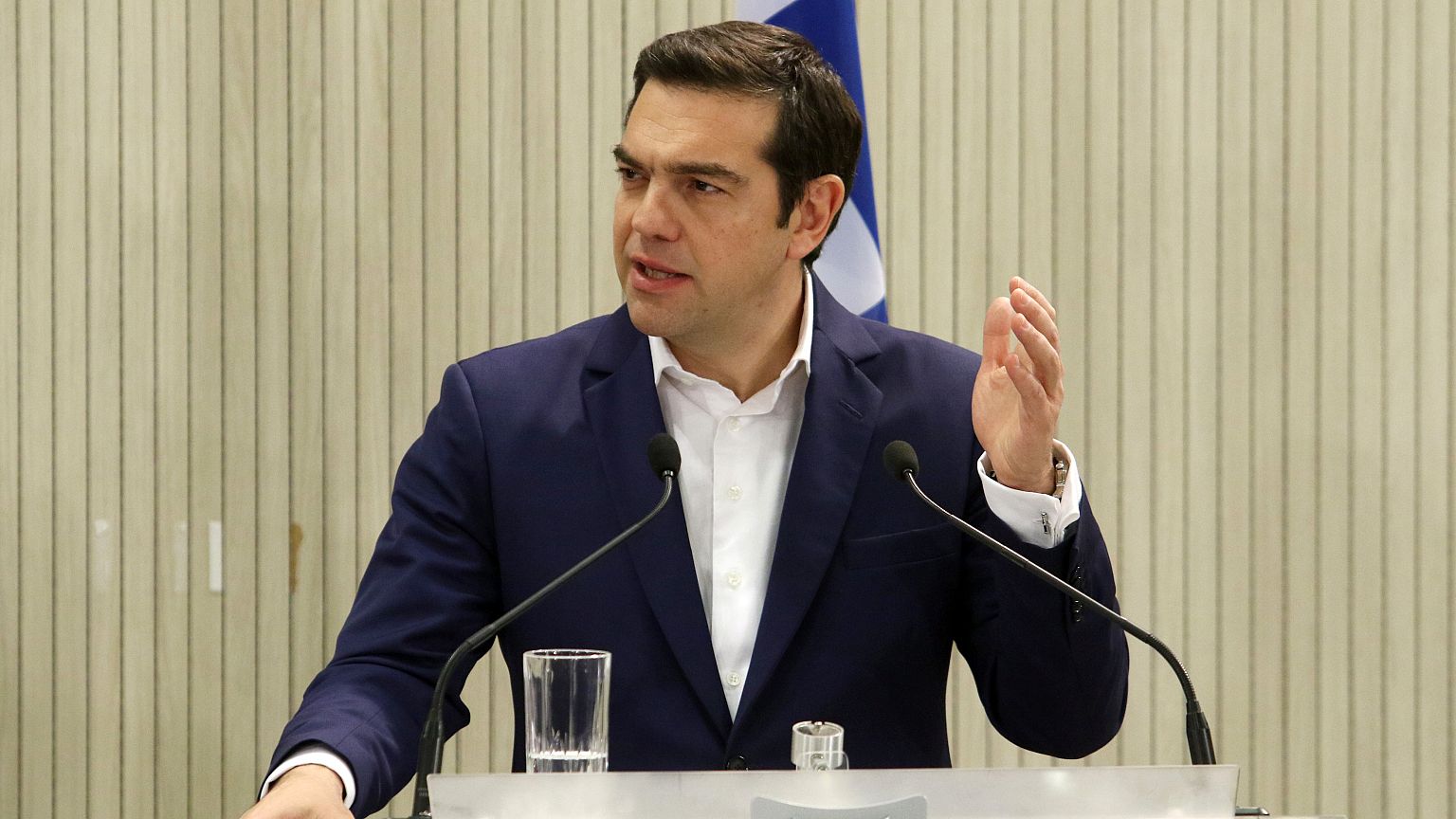 Ενημέρωση των πολιτικών αρχηγών για το Σκοπιανό