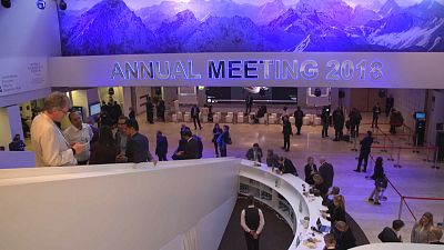 Davos'ta 'pembe' tablo