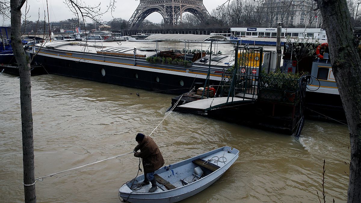 A Paris, une crue spectaculaire mais moins importante que redouté