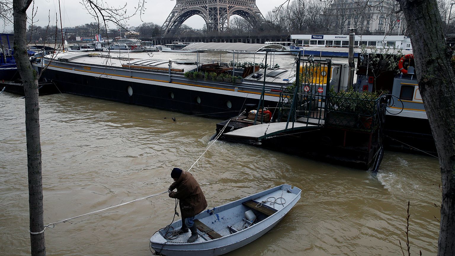 A Paris, une crue spectaculaire mais moins importante que redouté