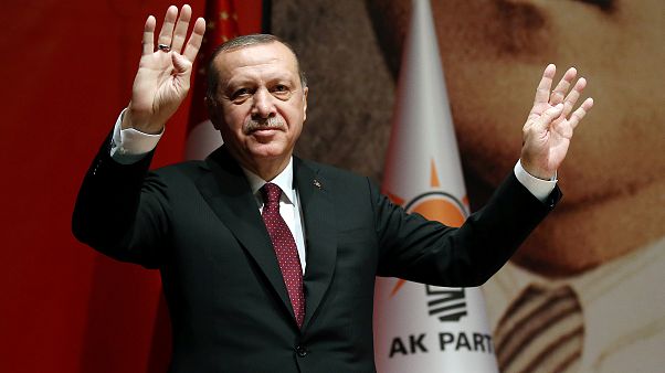 Erdogan droht mit Ausweitung der Syrien-Offensive Erdogan droht mit Ausweitung der Syrien-Offensive