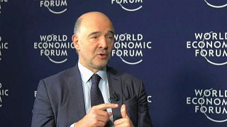 Moscovici defende "caminho europeu" face à "América Primeiro" de Trump