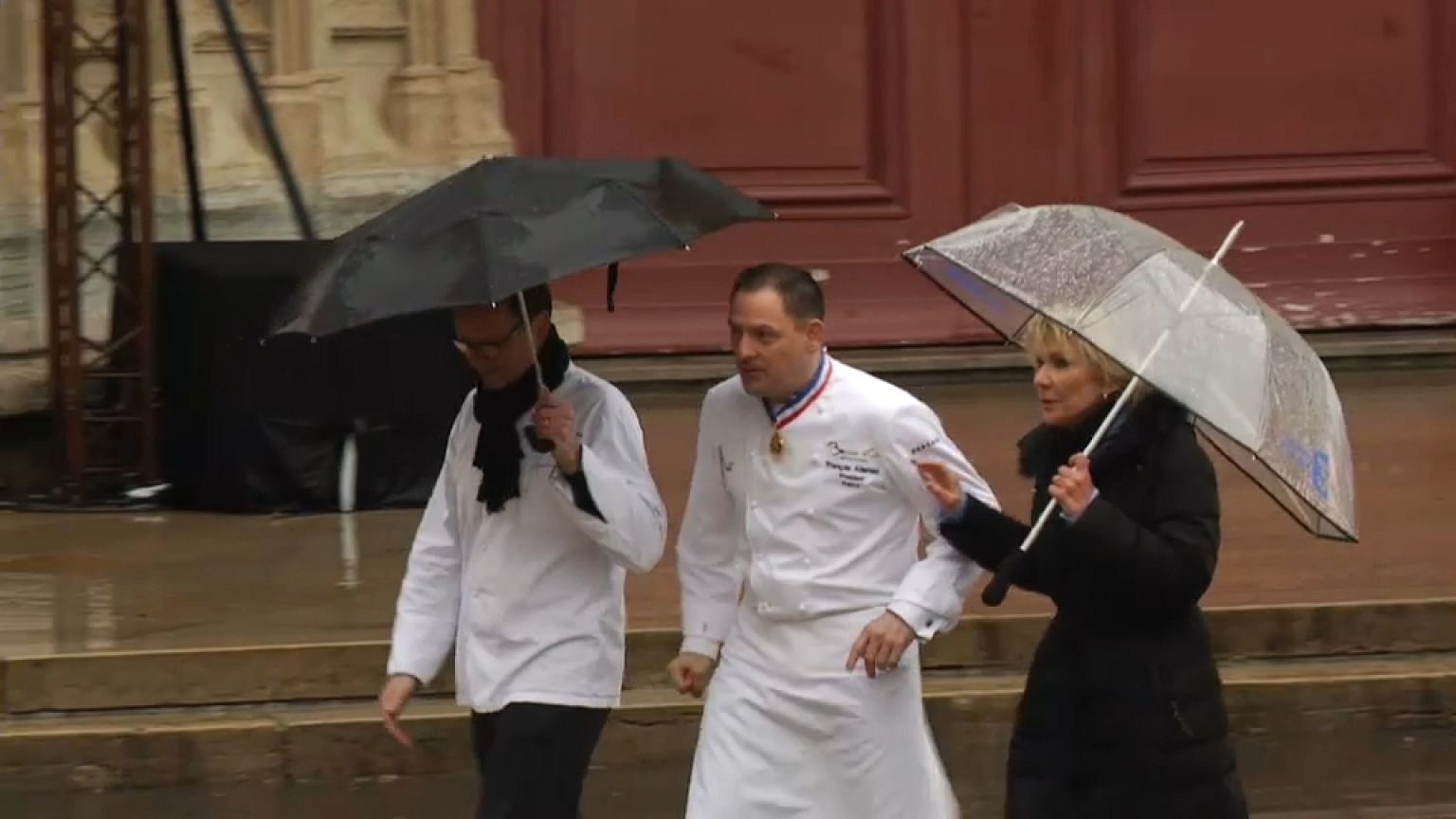 Los chefs se despiden de su jefe, Paul Bocuse