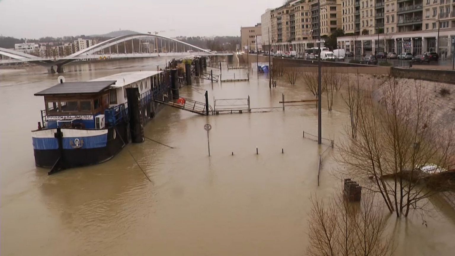 Alerta en Lyon ante la crecida de los ríos Ródano y Saona