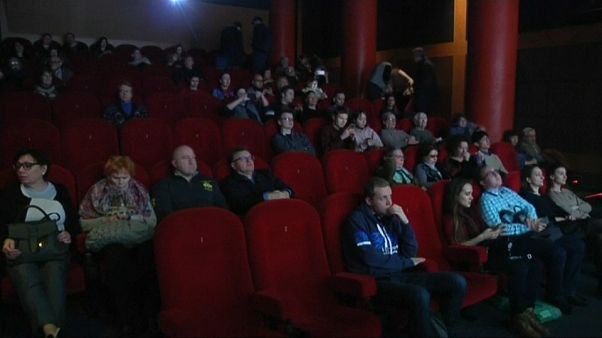 Un cinema di Mosca sfida la censura proiettando la commedia su Stalin Un cinema di Mosca sfida la censura proiettando la commedia su Stalin