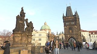 Los checos divididos entre nacionalismo y apertura