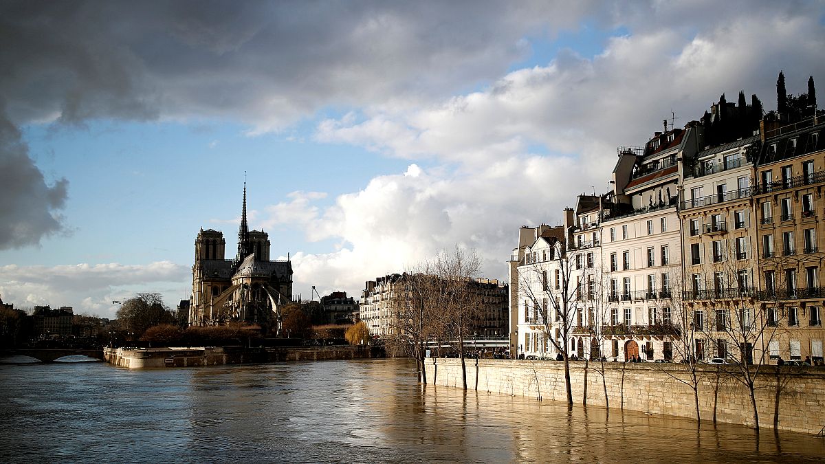 Γαλλία: Συναγερμός για υπερχείλιση ποταμών 