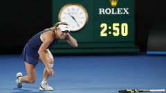 Caroline Wozniacki remporte l'Open d'Australie et redevient n°1 mondiale.
