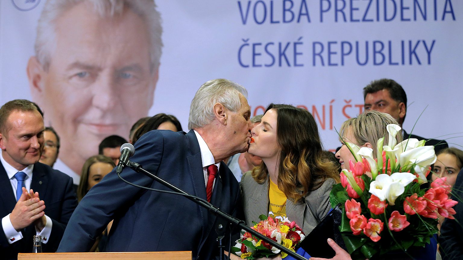 Milos Zeman rempile pour un second mandat