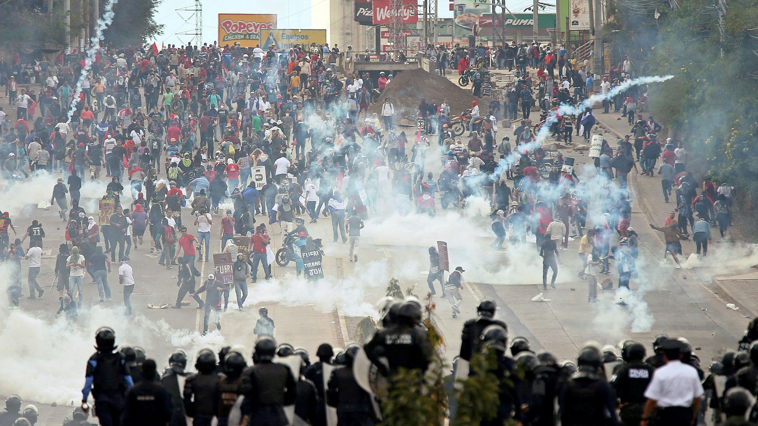 Honduras: Proteste zur Vereidigung von Präsident Hernández