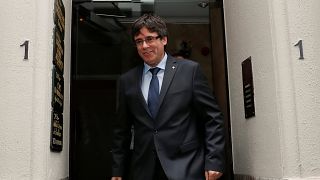 Justiça espanhola suspende investidura de Puigdemont