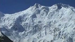 Θεαματική διάσωση ορειβατών στα Ιμαλάια